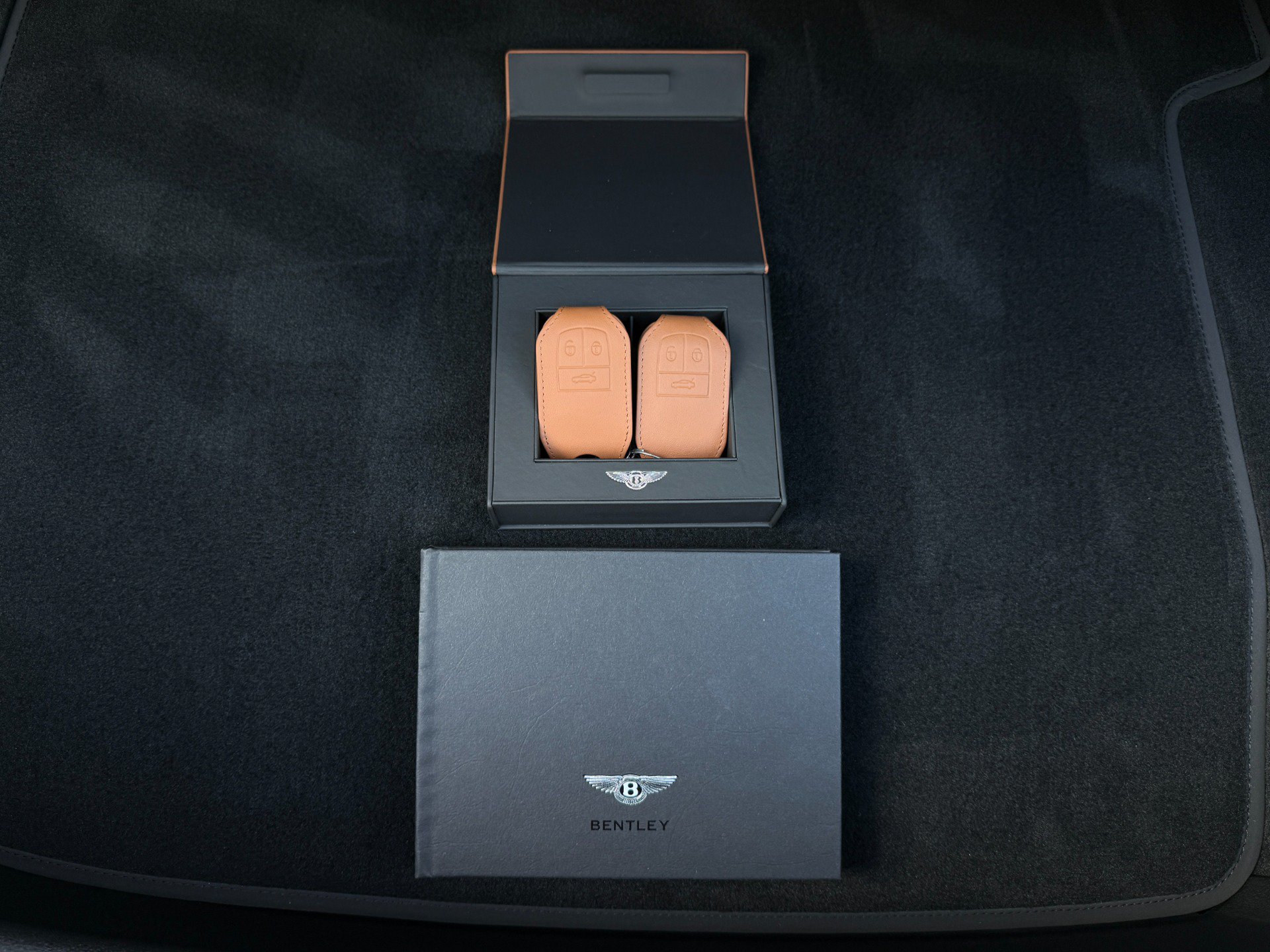 Used 2024 Bentley Continental GT Mulliner AWD/4WD image 49