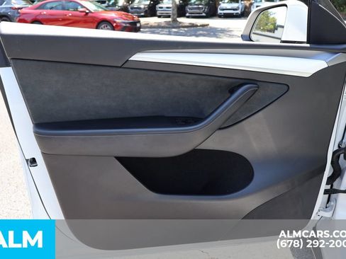 Used 2023 Tesla Model Y Performance AWD/4WD image 12