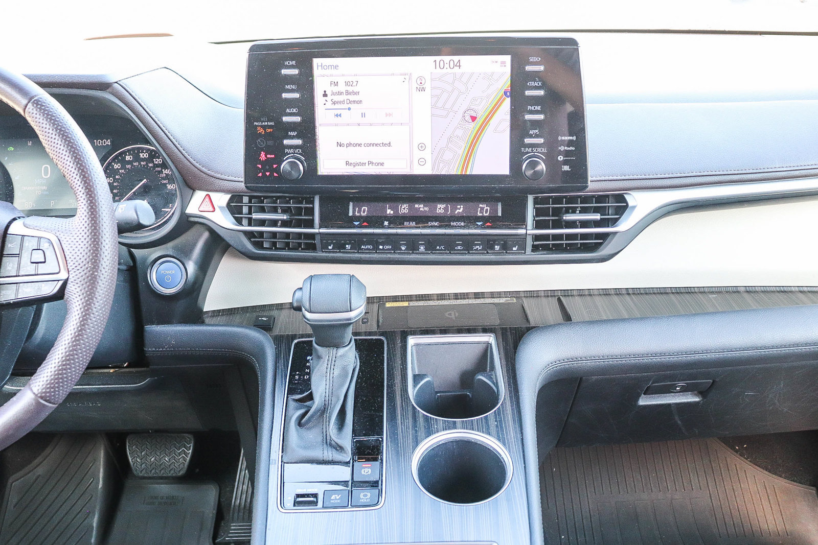 Certified 2024 Toyota Sienna Platinum FWD image 14