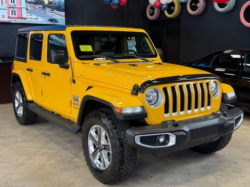 Used 2019 Jeep Wrangler Unlimited Sahara w/ Uconnect 4C Nav & Sound Group image 5