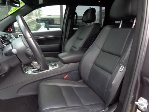 Used 2019 Jeep Grand Cherokee Limited image 8