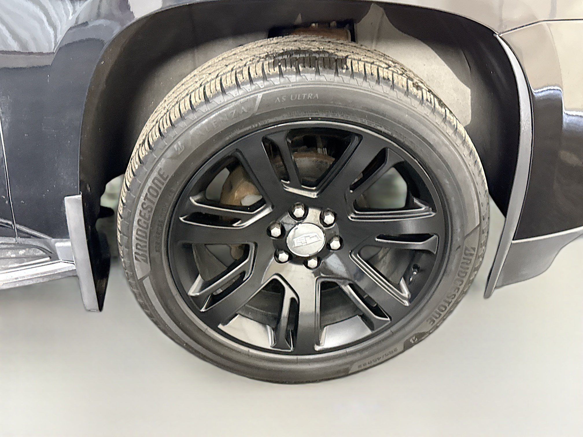 Used 2018 Cadillac Escalade Luxury AWD/4WD image 31