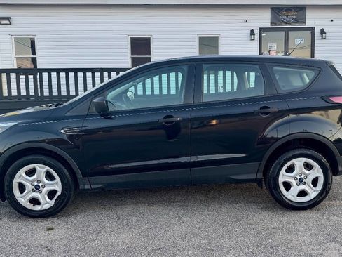 Used 2018 Ford Escape S image 4