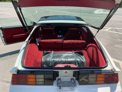 Used 1987 Chevrolet Camaro Z28 RWD image 9