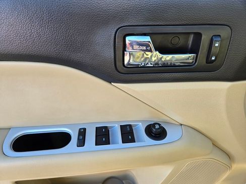 Used 2010 Mercury Milan Premier image 17