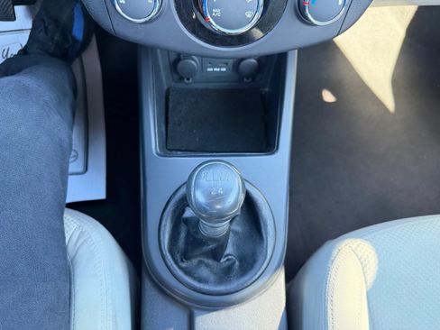 Used 2010 Kia Forte Koup EX FWD image 17