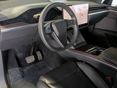 Used 2024 Tesla Model X AWD/4WD image 10