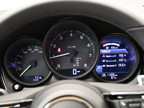 Certified 2026 Porsche Macan Turbo AWD/4WD image 28