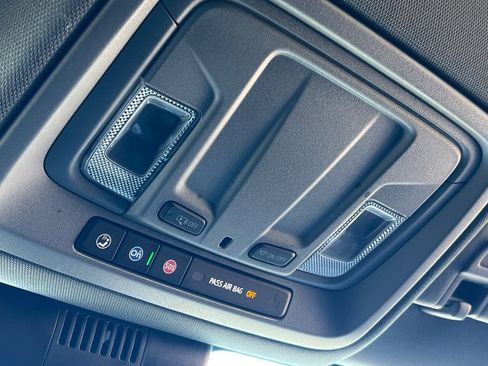 Used 2023 GMC Sierra 1500 Elevation image 24