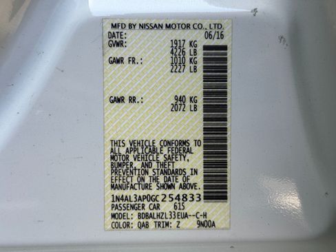 Used 2016 Nissan Altima 2.5 SR w/ LED Appearance Package FWD image 37