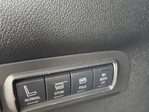 Used 2017 Ford Explorer Limited FWD image 35