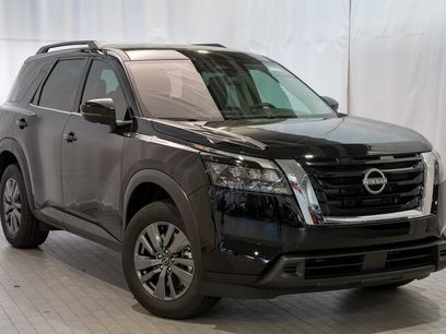 New 2025 Nissan Pathfinder SV