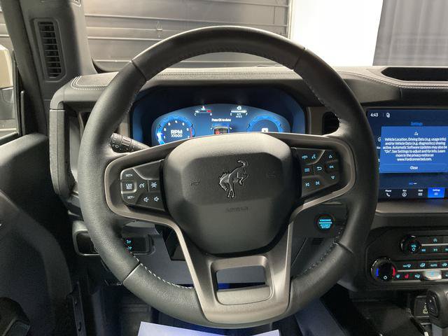 Used 2026 Ford Bronco Outer Banks AWD/4WD image 15