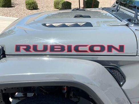 Used 2021 Jeep Gladiator Rubicon AWD/4WD image 10