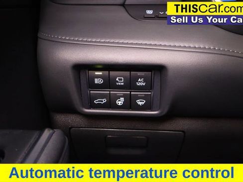 Used 2021 Toyota Highlander Platinum image 13