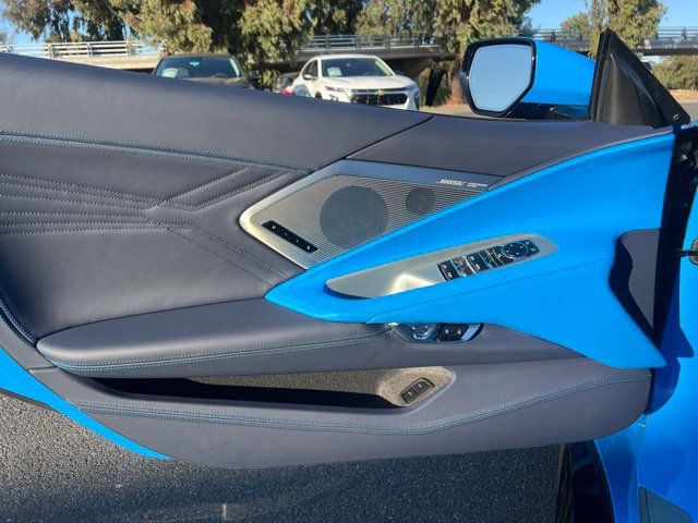 Used 2025 Chevrolet Corvette Z06 RWD image 24