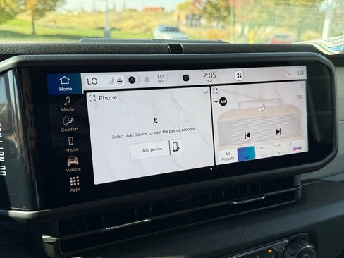 New 2025 Jeep Gladiator Sport image 3