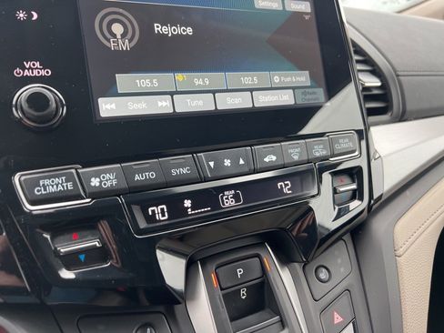 Used 2023 Honda Odyssey EX-L image 7