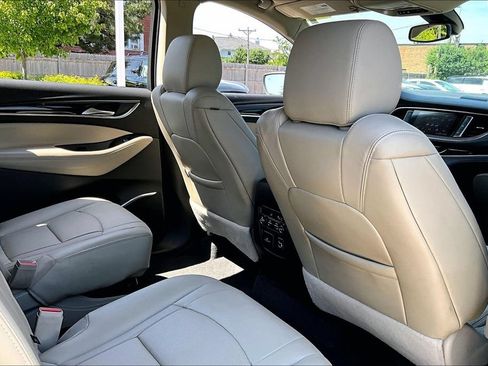 Used 2020 Buick Enclave Premium w/ Sun and Sites Package FWD image 29