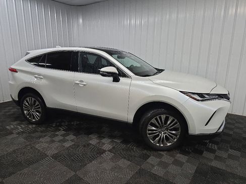 Used 2024 Toyota Venza Limited AWD/4WD image 1