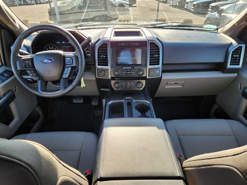 Used 2016 Ford F150 XLT w/ Equipment Group 302A Luxury image 8