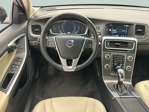 Used 2016 Volvo S60 T5 Premier FWD image 11