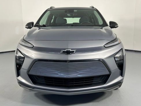 Used 2023 Chevrolet Bolt EUV Premier FWD image 2