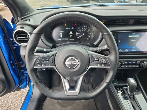 Used 2023 Nissan Kicks SR w/ SR Premium Package image 40