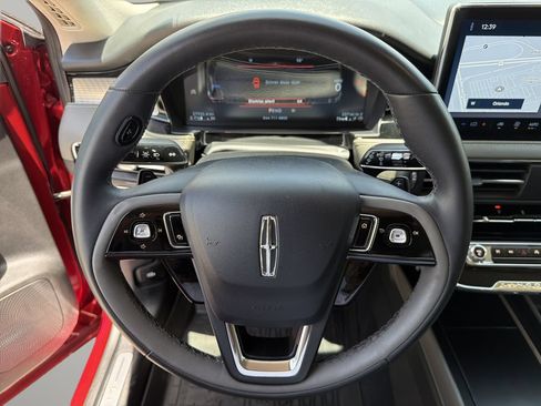 Used 2023 Lincoln Corsair FWD image 30