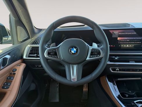 New 2026 BMW X5 xDrive40i w/ M Sport Package AWD/4WD image 12