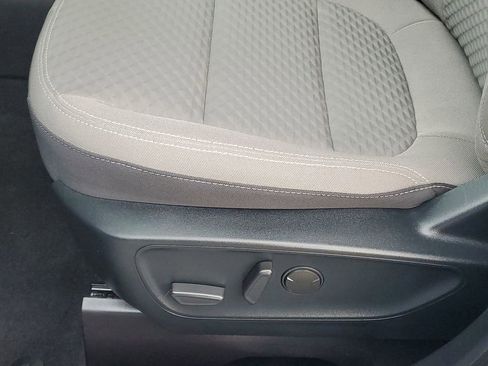 Used 2020 Ford Escape SE image 12