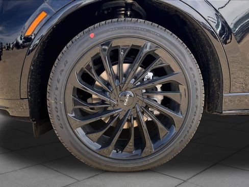 New 2026 Lincoln Aviator Reserve AWD/4WD image 11