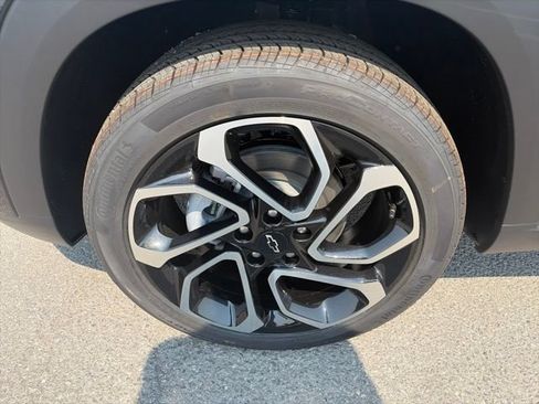 New 2026 Chevrolet Trax RS w/ Driver Confidence Package FWD image 11