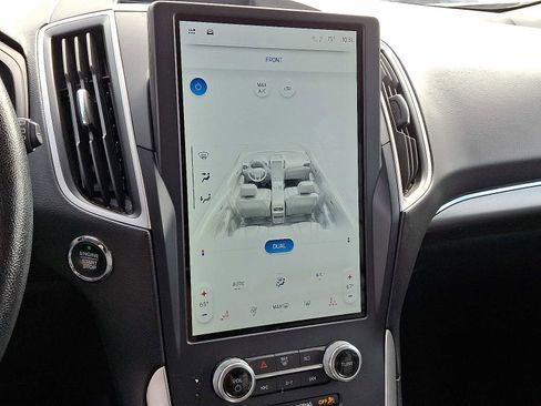 Used 2022 Ford Edge SEL image 16