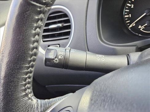 Used 2018 Nissan Pathfinder Platinum image 14