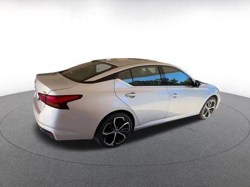 Used 2025 Nissan Altima 2.5 SR image 15