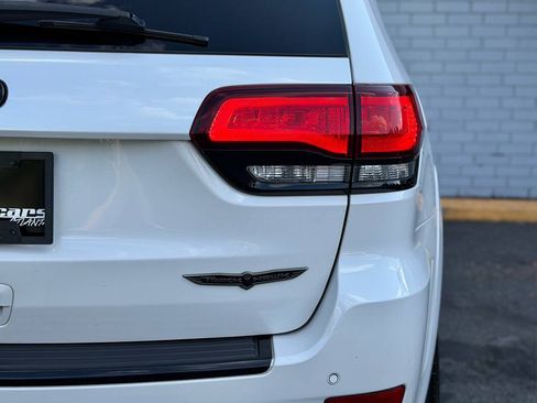Used 2018 Jeep Grand Cherokee Trackhawk AWD/4WD image 8