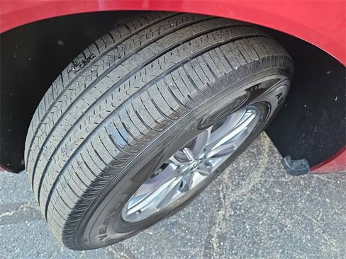 Certified 2023 Buick Enclave Essence image 33