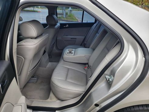 Used 2006 Cadillac STS w/ Preferred Equipment Group image 39