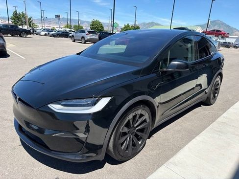 Used 2022 Tesla Model X Plaid AWD/4WD image 3