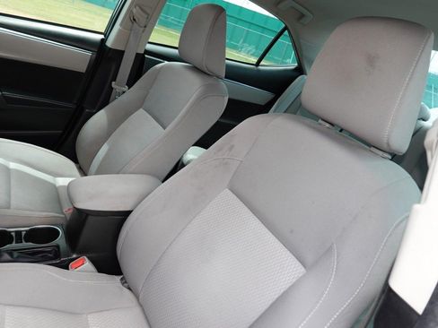 Used 2014 Toyota Corolla LE FWD image 16