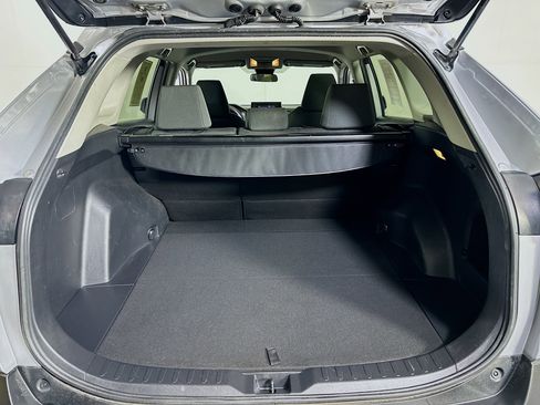 Used 2021 Toyota RAV4 XLE image 27