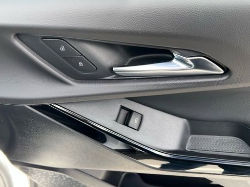 New 2026 Chevrolet Equinox LT w/ Convenience Package II image 20