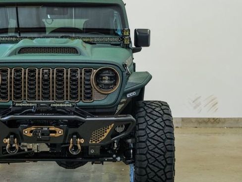 Used 2025 Jeep Wrangler Unlimited Rubicon w/ Technology Group image 3