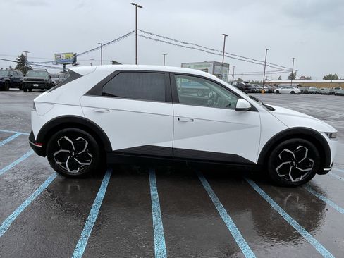 Certified 2024 Hyundai Ioniq 5 SEL RWD image 6