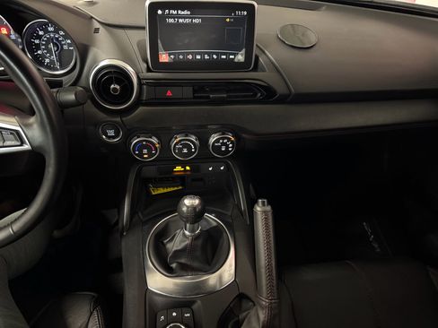 Used 2016 MAZDA MX-5 Miata Grand Touring image 19