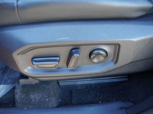 Used 2023 Toyota Tundra Limited image 23