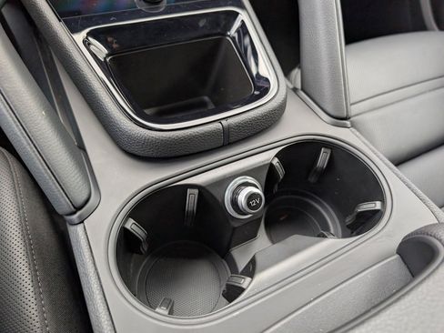 Certified 2025 Porsche Cayenne Coupe image 18