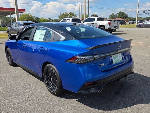 New 2026 Nissan Sentra SR FWD image 8