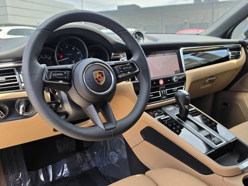 New 2026 Porsche Macan AWD/4WD image 5